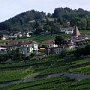 Vue sur le Village de Grandvaux depuis le bord du lac